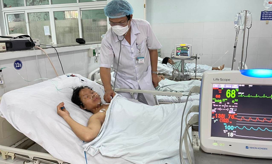 Vụ ngộ độc cá chép muối ủ chua: Bệnh nhân duy nhất thở máy các chỉ số sinh tồn đã ổn định