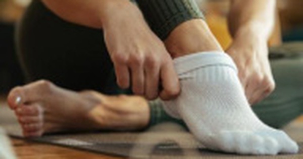 Giữ ấm đôi bàn chân - Bí quyết quan trọng phòng ngừa bệnh trong mùa lạnh