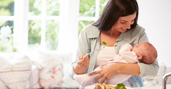 Sau sinh nên ăn sau sinh nên ăn gì cho tốt Phục hồi sức khỏe và tạo sữa cho con