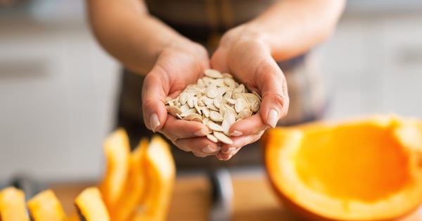 Hướng dẫn Cách sử dụng hạt bí xanh cho món ăn ngon và tốt cho sức khỏe