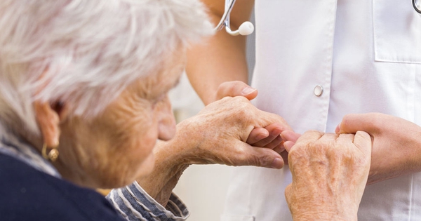 Bệnh Parkinson ở người già có phương pháp điều trị nào hiệu quả không?
