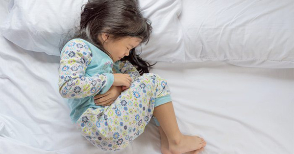 Trẻ em bị đau dạ dày nên được điều trị như thế nào?
