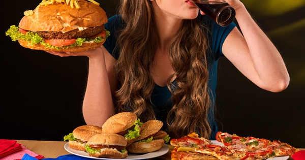 Rối loạn ăn uống vô độ có liên quan đến vấn đề tâm lý hay tình trạng tâm lý nào?
