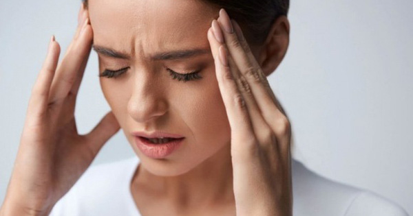 What are the symptoms of dizziness and blurred vision when hungry?