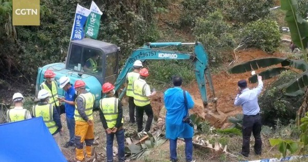 Vụ rơi máy bay Trung Quốc: Tìm thấy hàng chục thi thể, hộp đen không thể hồi phục?