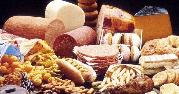 Những nguyên liệu nào trong thức ăn góp phần vào tình trạng không tốt cho tim mạch?
