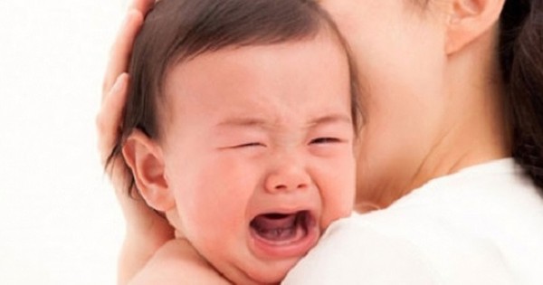 Triệu chứng và cách chữa trị trẻ bị đau cổ họng hiệu quả
