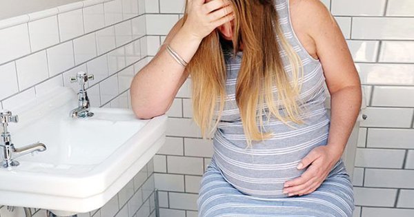 Có thuốc nào an toàn để điều trị đau bụng và táo bón khi mang thai không?
