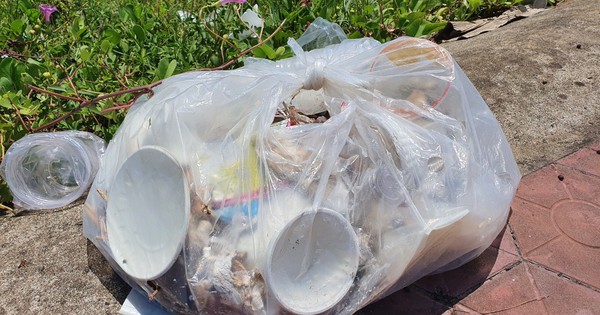 Việc xử lý rác thải nhựa bằng cách đốt có tác hại gì đối với sức khỏe?
