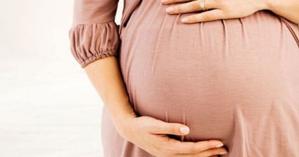 Sinh con ở tuổi 45 tuổi có thai được không Các yếu tố và nguy cơ