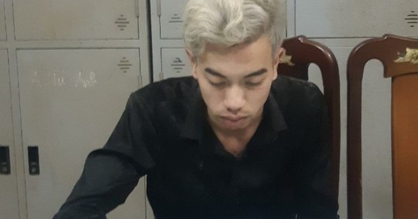 Nghi phạm đâm người yêu cũ tử vong trên vỉa hè ở Hà Nội ra đầu thú