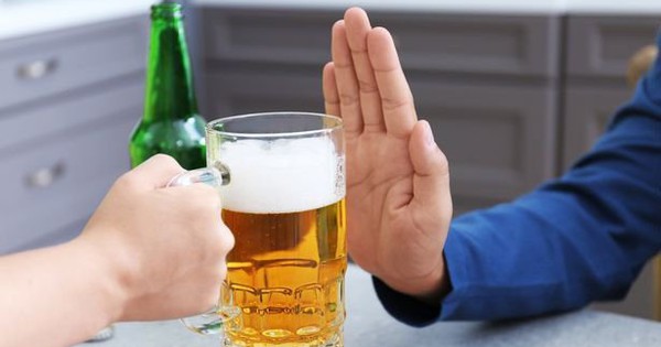 Cách sử dụng rượu bia ngày Tết an toàn cho sức khỏe