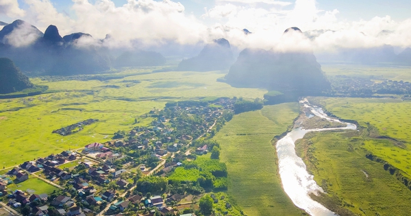 View - Về 'rốn lũ' ngắm Làng du lịch tốt nhất thế