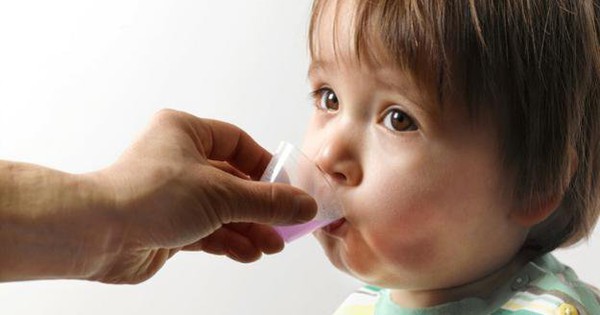Tại sao  trẻ em có thể có sốt và cách đưa ra đo lường 