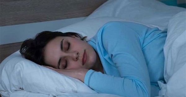 https://suckhoedoisong.qltns.mediacdn.vn/zoom/600_315/324455921873985536/2023/2/7/cach-ngu-som31-1675763171090534522082-0-0-369-591-crop-16757633396461704488941.jpg?utm_source=chatgpt.com