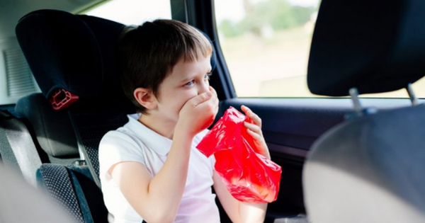 Có nên hạn chế việc sử dụng thuốc chống say xe cho trẻ em 5 tuổi và tìm phương pháp khác?