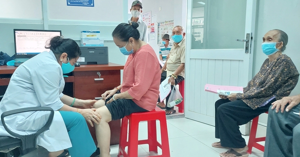 Chăm sóc sức khỏe toàn diện cho người dân TPHCM từ khi sinh ra đến tuổi già