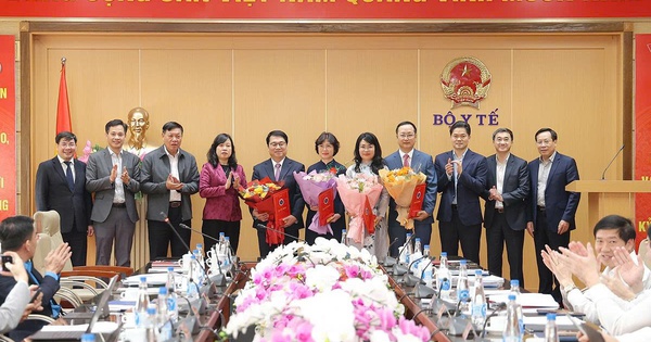 Gallery - Bộ Y tế công bố Quyết định điều động và bổ nhiệm cán bộ mới