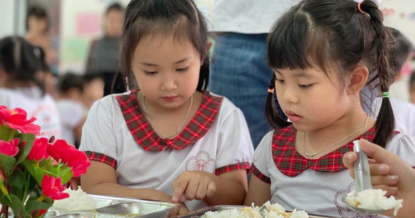 View - Nhu cầu năng lượng và các chất sinh năng lượng của trẻ em theo từng giai đoạn