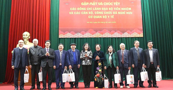 Gallery - Bộ Y tế gặp mặt, chúc Tết lãnh đạo Bộ tiền nhiệm, cán bộ, công chức hưu trí