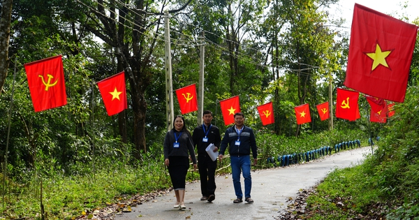Gallery - Vùng cao Nghệ An gấp rút chuẩn bị cho ngày bầu cử