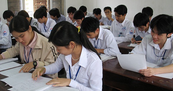 4 nguyên tắc giữ sức khỏe mùa thi