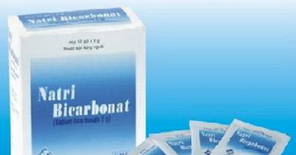 Liều dùng natri bicarbonat thông thường cho người lớn mắc bệnh nhiễm toan chuyển hóa là bao nhiêu?
