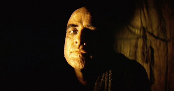 33. Phim Apocalypse Now (1979) - Thế kỷ đen tối (1979)