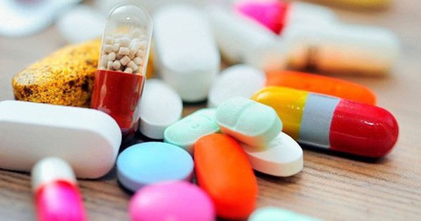 Sự khác nhau giữa thuốc kháng viêm steroid và non-steroid là gì?
