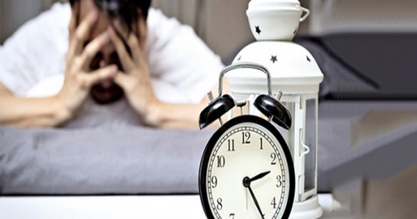 Có những cách nào để tăng cường giấc ngủ khi mắc phải triệu chứng mất ngủ kéo dài?
