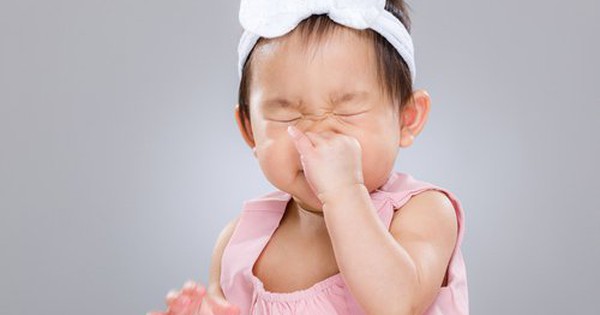 Cách sử dụng thuốc kháng histamin dạng siro để trị sổ mũi cho bé như thế nào?
