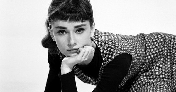 Audrey Hepburn, góc khuất một tượng đài