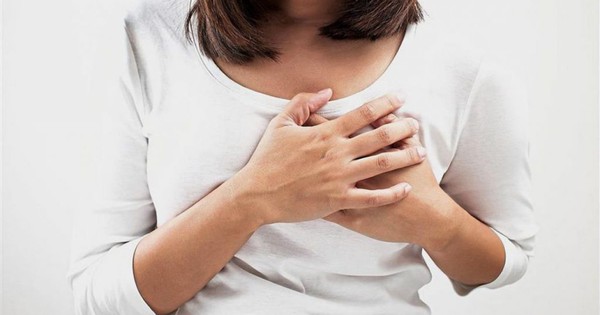 Có những phương pháp chẩn đoán và điều trị nào để giải quyết vấn đề đau ngực ở phụ nữ?