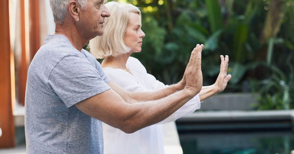Yoga liệu có thể giúp người viêm đa khớp tăng cường sức đề kháng không?
