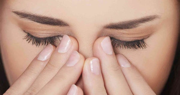 Điều trị cho đau xương hốc mắt liên quan đến viêm tổ chức hốc mắt là gì?
