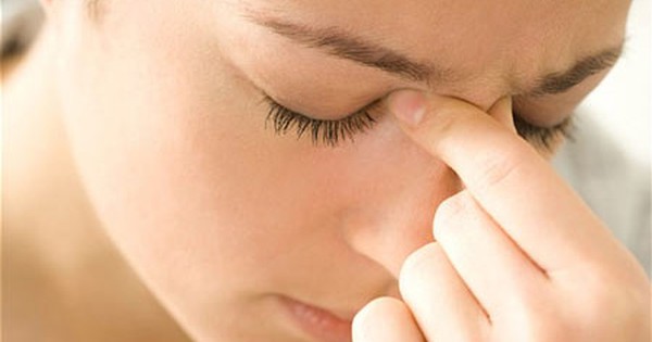 Làm thế nào để giảm đau nhức mắt?
