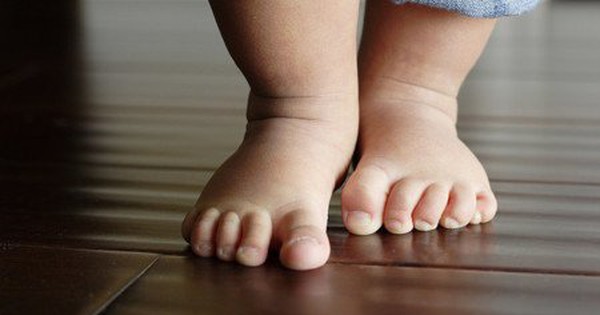 Có phương pháp nào để chữa trị đau chân đi khập khiễng ở trẻ em?

