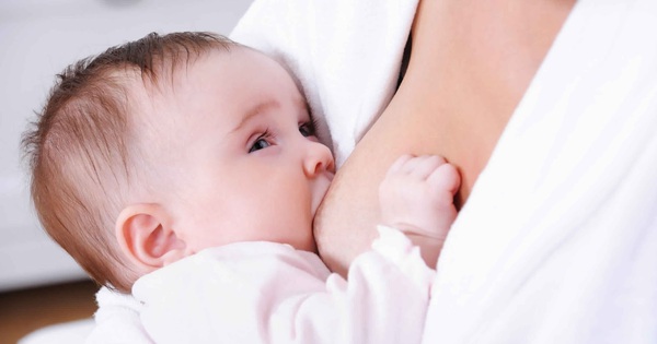 Thời gian cần thiết để ngực hồi phục sau sinh là bao lâu?
