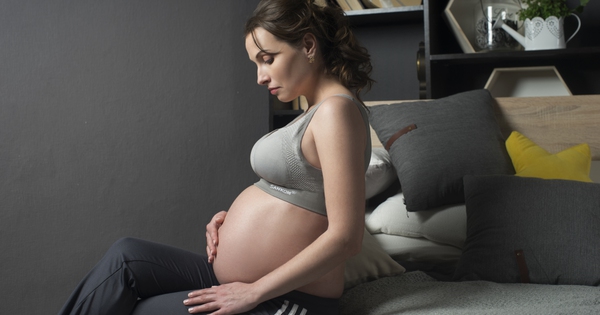 Quá trình mang thai làm thay đổi vùng bụng như thế nào?
