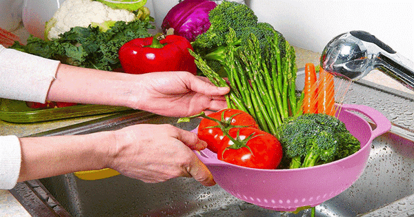 Có những loại trái cây và rau xanh nào được khuyến nghị cho người mắc bệnh Parkinson?

